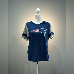 Women’s Nike NFL Team Apparel Patriots Tee Size L EUC